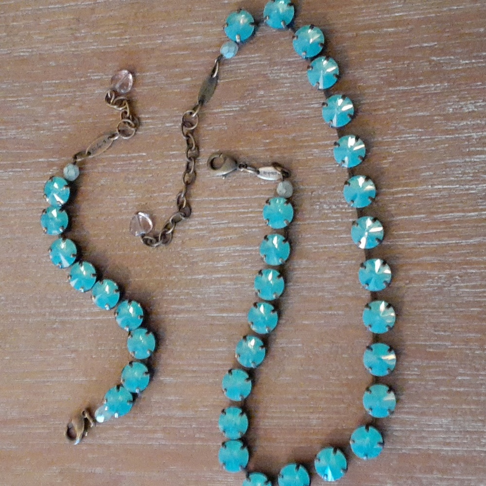 Sabika Necklace and Bracelet Set